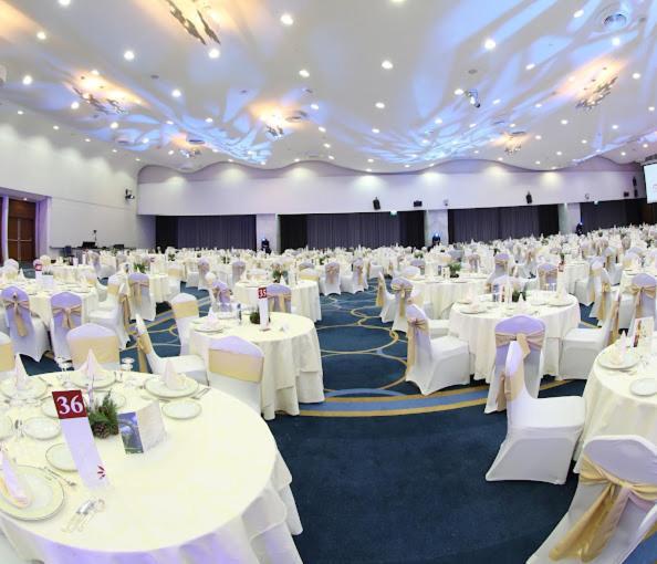 Hotel El Aurassi Isly Bagian luar foto
